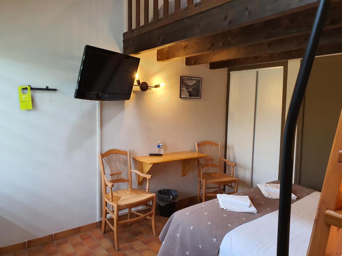 Logis Hotel Restaurant L'Escarbille Saint-Martin-d'Ardeche Exterior foto